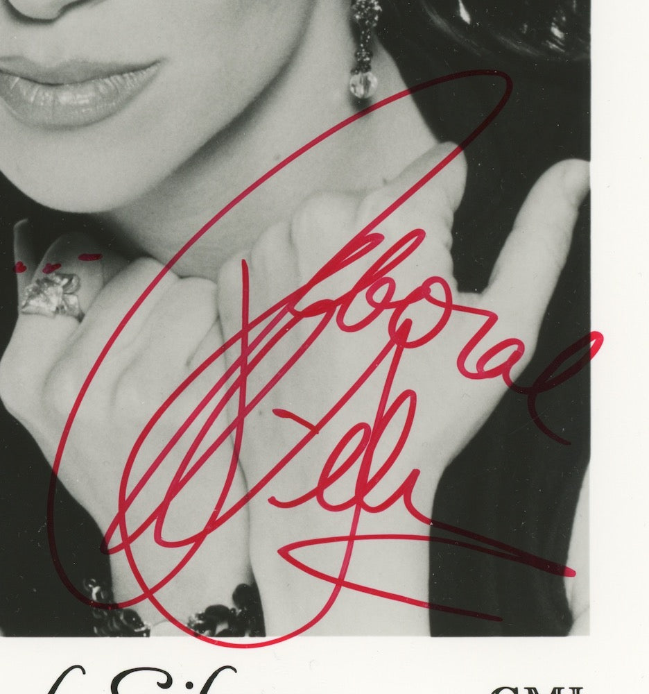 Debbie Gibson Butterfly Actress Autographed Signed 8x10 Photo AMCo COA