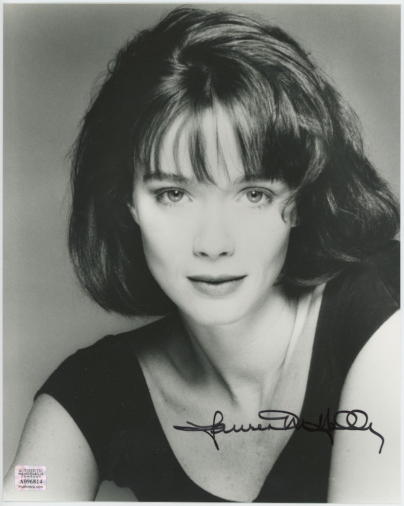 Lauren Holly Dumb And Dumber Autographed Signed 8x10 Photo AMCo COA