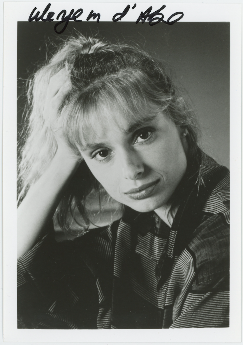 Maryam D'Abo James Bond Actress Autographed Signed Photo AMCo COA