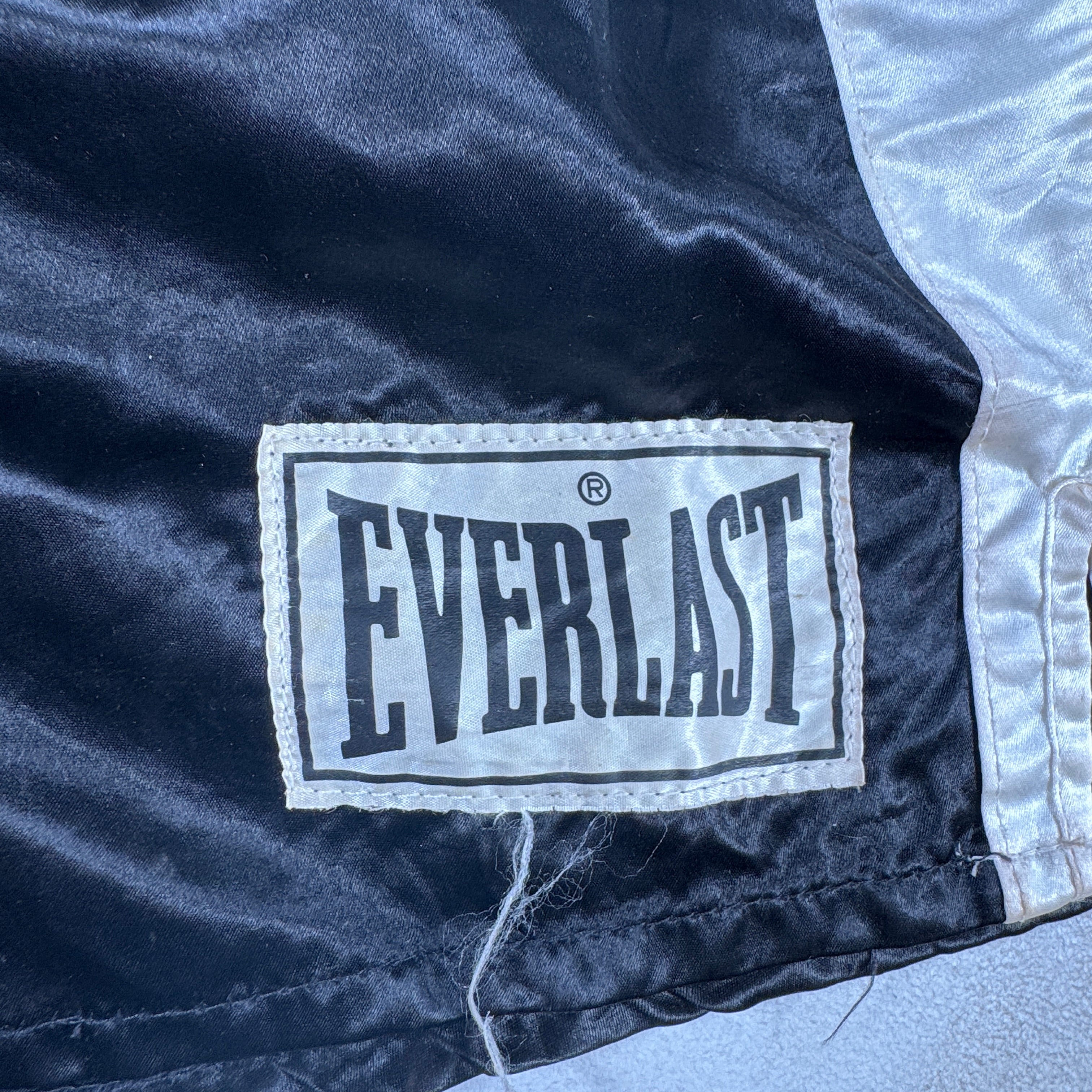 Mauricio Pastrana Ring Fight Worn Signed Everlast Boxing Trunks Shorts AMCo LOA