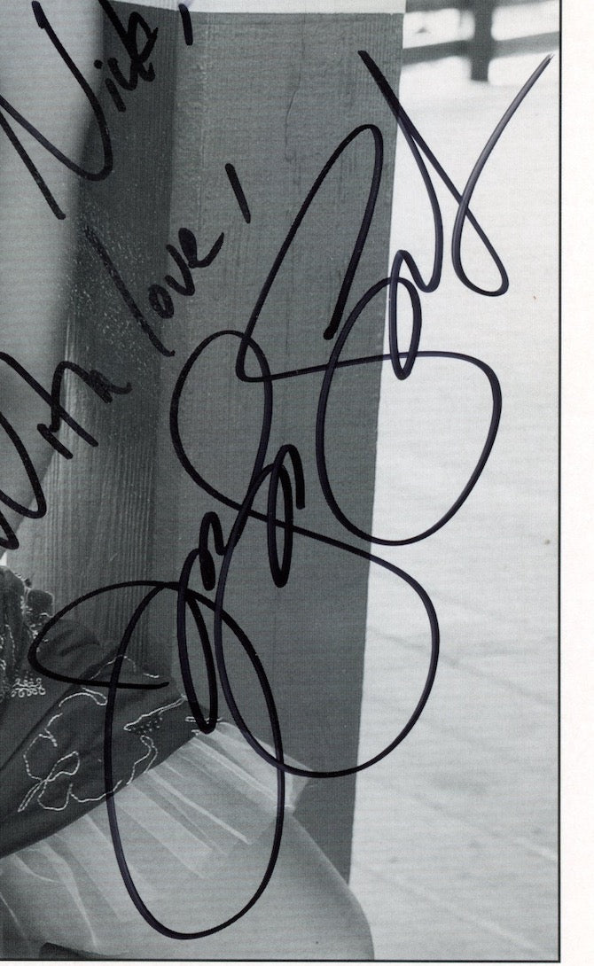 Jennifer Landon Teeter Yellowstone Autographed Signed 8x10 Photo AMCo COA