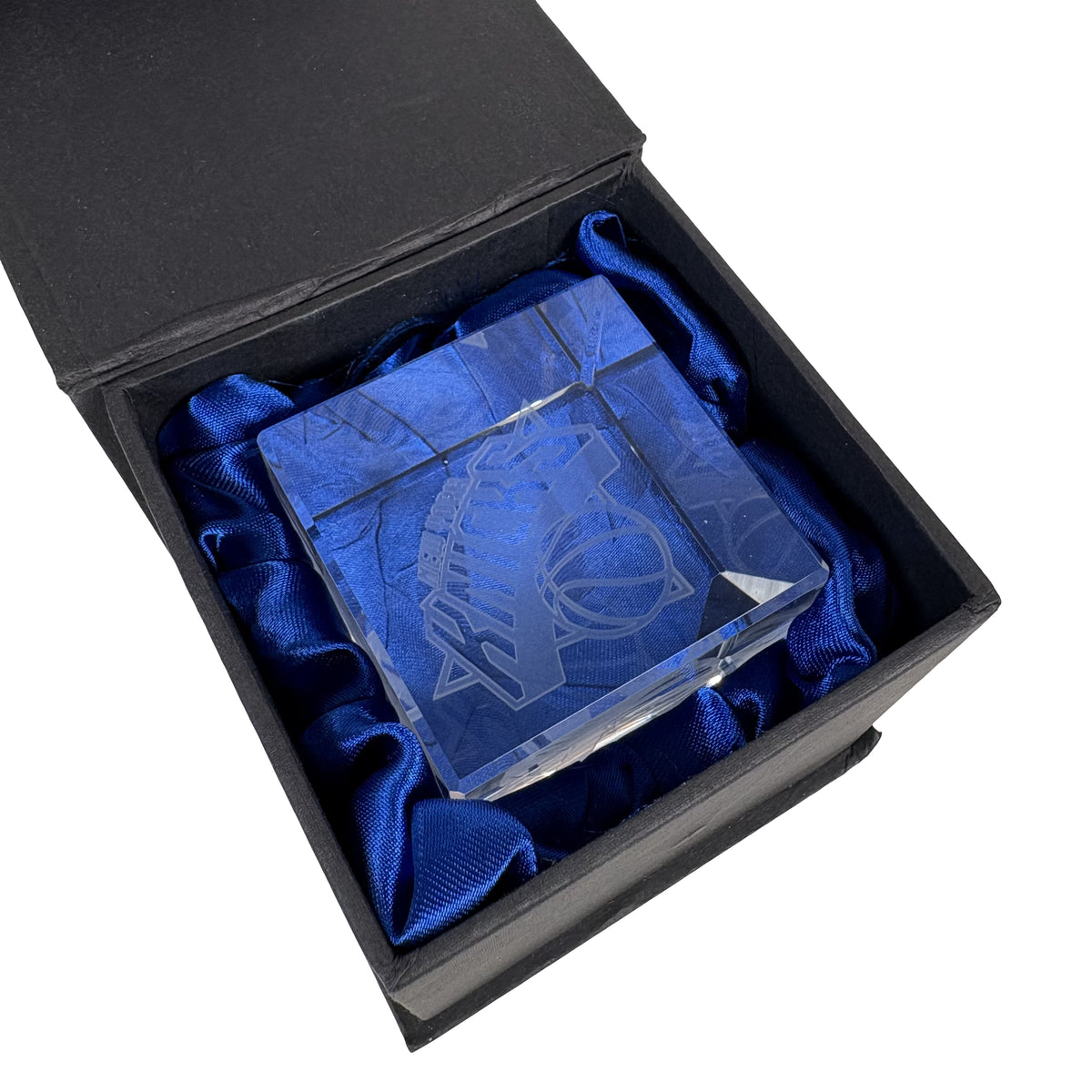 New York Knicks Cube Square Limited Edition Crystal Paperweight