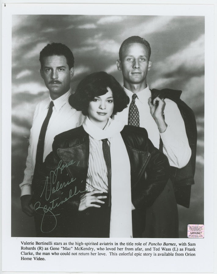 Valerie Bertinelli Hot In Cleveland Autographed Signed 8x10 Photo AMCo COA