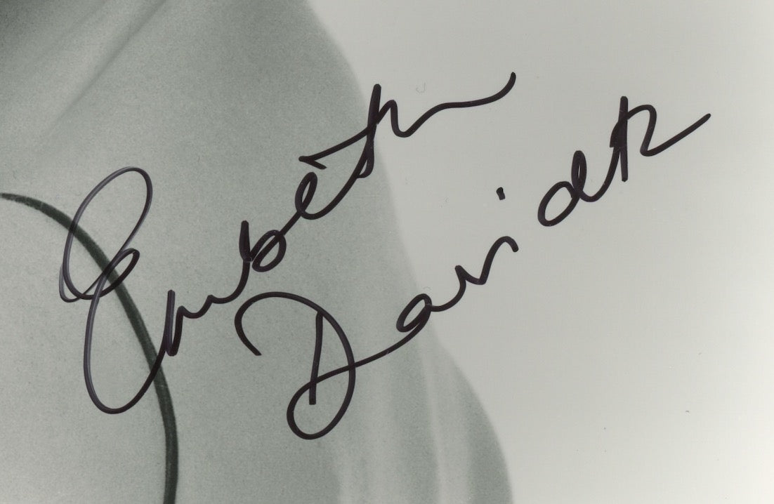 Embeth Davidtz Matilda Autographed Signed 8x10 Photo AMCo COA